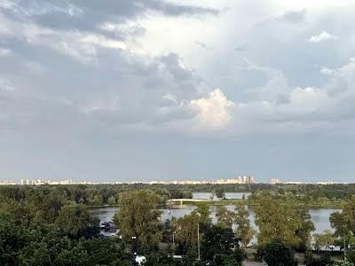 квартира за адресою Прирічна вул., 6