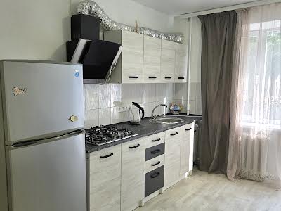 квартира за адресою Малиновского, 16