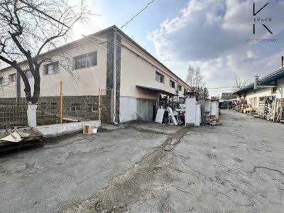 комерційна за адресою Романа Шухевича пров., 108