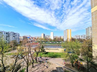 квартира за адресою Миколи Закревського вул., 27А