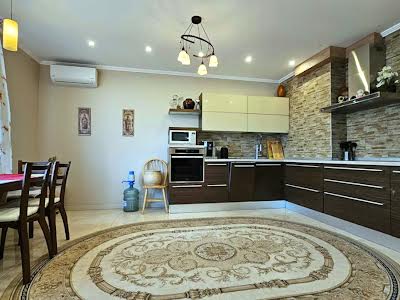 квартира за адресою Дніпровська набережна вул., 1-А