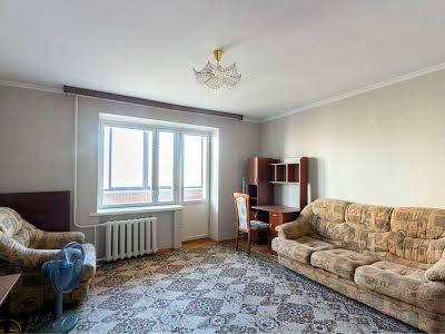 квартира за адресою Авіаконструктора Антонова вул., 7