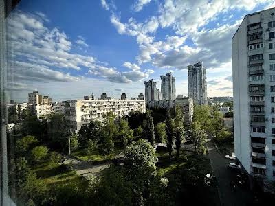 квартира по адресу Ивана Миколайчука ул. (Серафимовича), 5/1