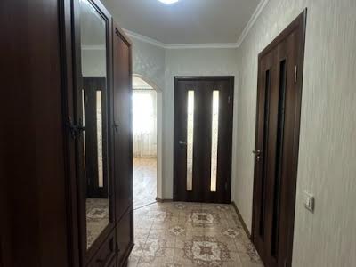 квартира за адресою Райдужна вул., 147