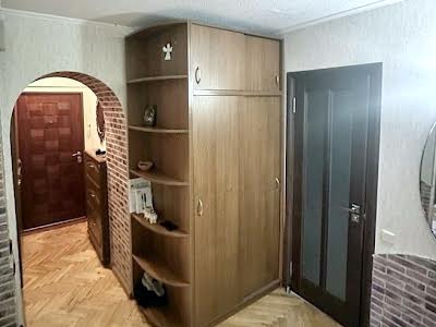 квартира за адресою Наукова вул., 57