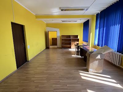 комерційна за адресою Зелена вул., 131
