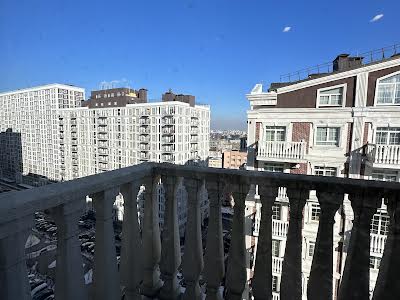 квартира за адресою Михайла Максимовича вул. (Онуфрія Трутенка), 26