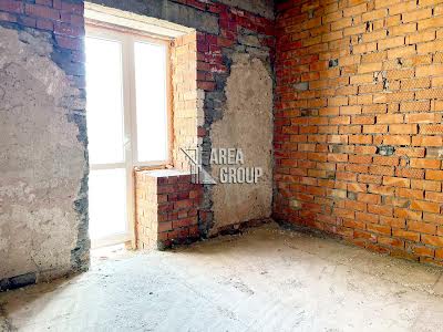 квартира за адресою Зарванська вул., 7