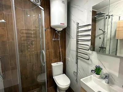 квартира за адресою Салютна вул., 2
