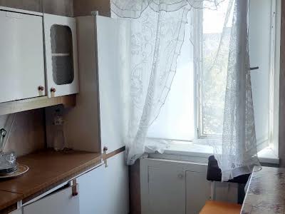 квартира за адресою Космодромна вул., 8