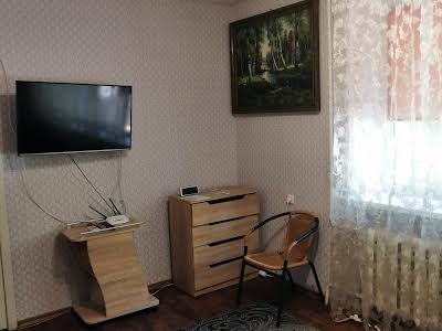 квартира за адресою Калинова вул., 45