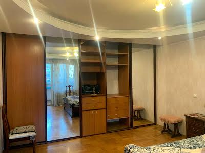 квартира по адресу Бориса Гмыри ул., 1/2