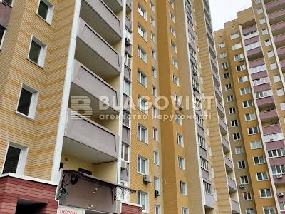 квартира за адресою Михайла Максимовича вул. (Онуфрія Трутенка), 7-В