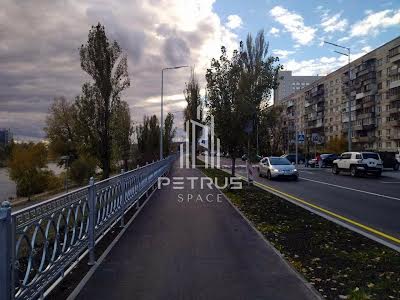 квартира за адресою Ентузіастів вул., 3