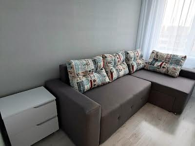 квартира по адресу Озёрная ул., 27а