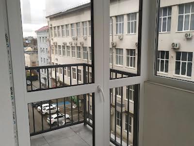 квартира за адресою вул. Героїв УПА, 73
