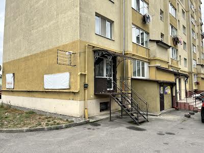 комерційна за адресою Крайня, 1