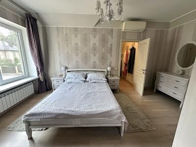 будинок за адресою Французька
