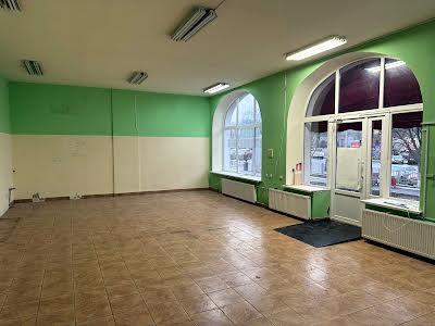 коммерческая по адресу Рождественская ул. (Энгельса), 33