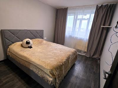 квартира по адресу Гвардейцев-Широнинцев ул., 113