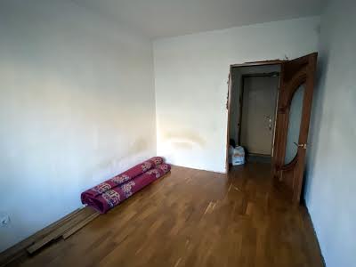квартира за адресою Драгоманова вул., 42