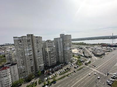 квартира за адресою Ревуцького вул., 40б