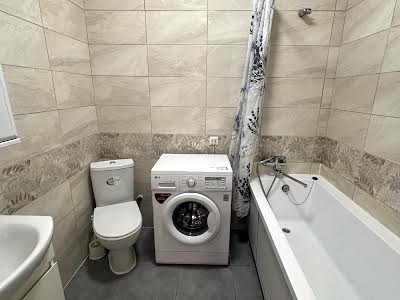 квартира за адресою Соборна вул., 126/19