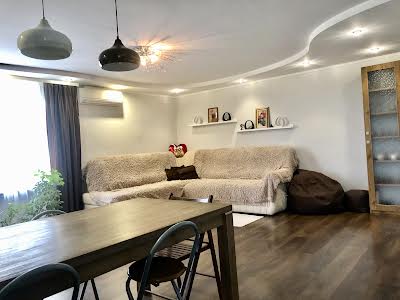 квартира за адресою Панікахи вул., 117