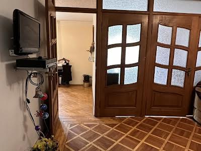 квартира за адресою Анни Ахматової вул., 3-А
