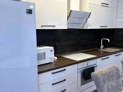 квартира за адресою Регенераторна вул., 4