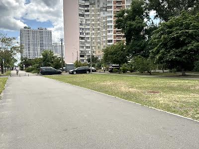 квартира по адресу Ревуцкого ул., 34