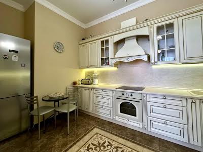 квартира по адресу Саксаганского ул., 121