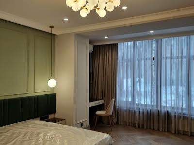 квартира за адресою Михайла Грушевського вул., 34-А