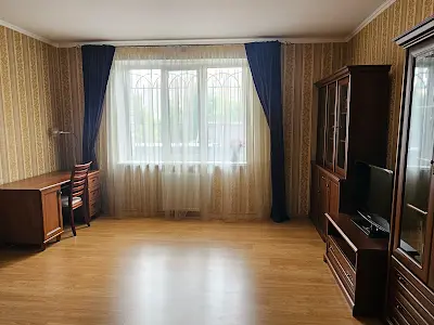 квартира за адресою Зодчих вул., 16