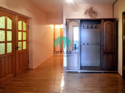 квартира за адресою Витвицького вул. (Луначарського), 8