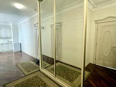 квартира по адресу Вышгородская ул., 45Б/3