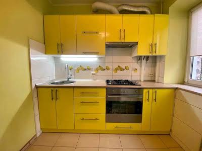 квартира за адресою Білоцерківська вул., 10