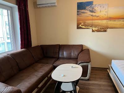 квартира за адресою Степана Рудницького вул. (Академіка Вільямса), 28