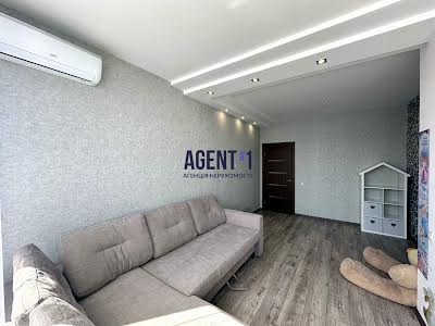 квартира за адресою Миру вул., 15-А