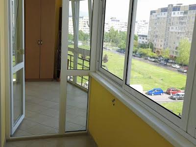 квартира по адресу Червоной Калины просп., 72