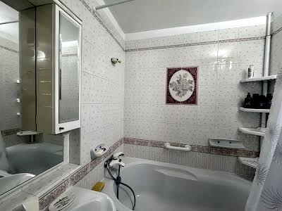 квартира за адресою Велика Васильківська вул. (Червоноармійська), 124-А