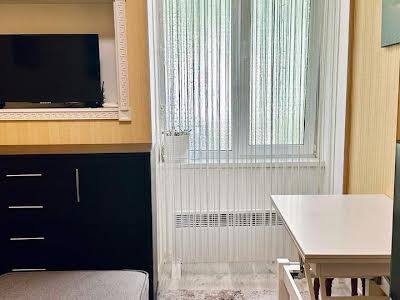 квартира за адресою Ніни Строкатої вул. (Буніна), 8