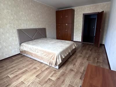 квартира за адресою Сергія Данченка вул., 1