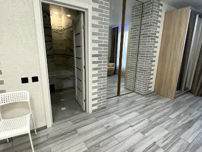 квартира за адресою Олени Теліги вул., 25