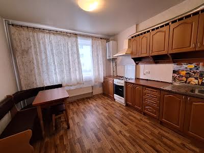 квартира за адресою Вишнева, 26