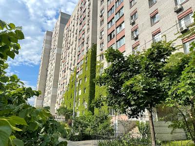 квартира за адресою Ревуцького вул., 5