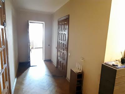 квартира за адресою Срібнокільська вул., 20