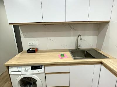 квартира за адресою Академіка Корольова вул., 28