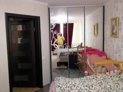 квартира за адресою Гетьманська вул., 8