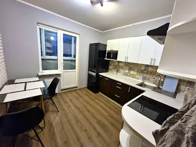 квартира за адресою Софії Русової вул., 3
